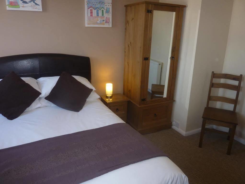 Willows Guest House Great Yarmouth Bagian luar foto